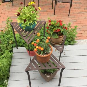 achla designs triangular nesting tables set